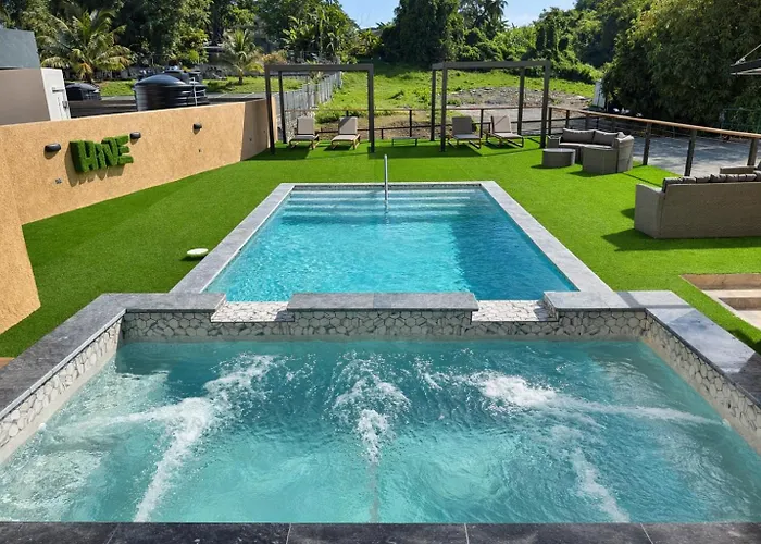 The Hive Boutique Hotel Pool Suite 108
