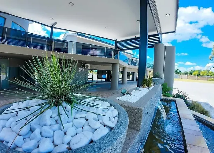 Sparrow Boutique Hotel