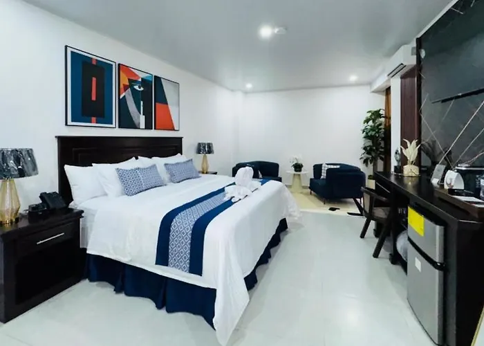 Hotel Fenix