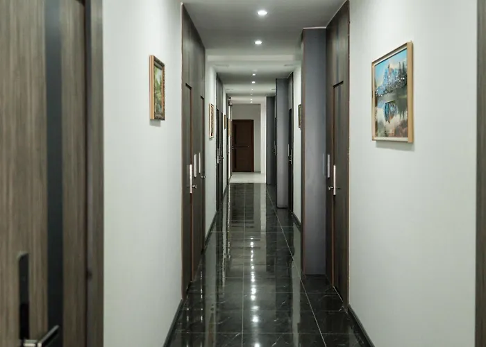Gulshan Hotel