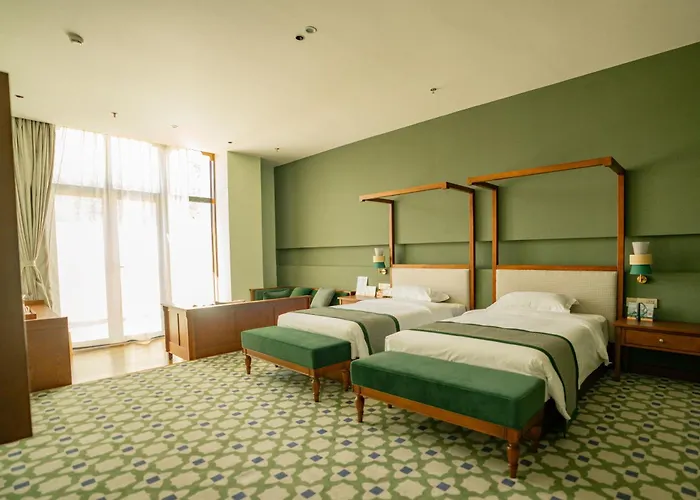 Shigatse Summer Palace Healing Hotel