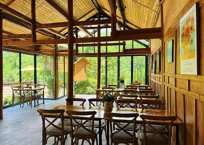 Dujiangyan Lucky Wild Mountain Forest Luxury Homestay