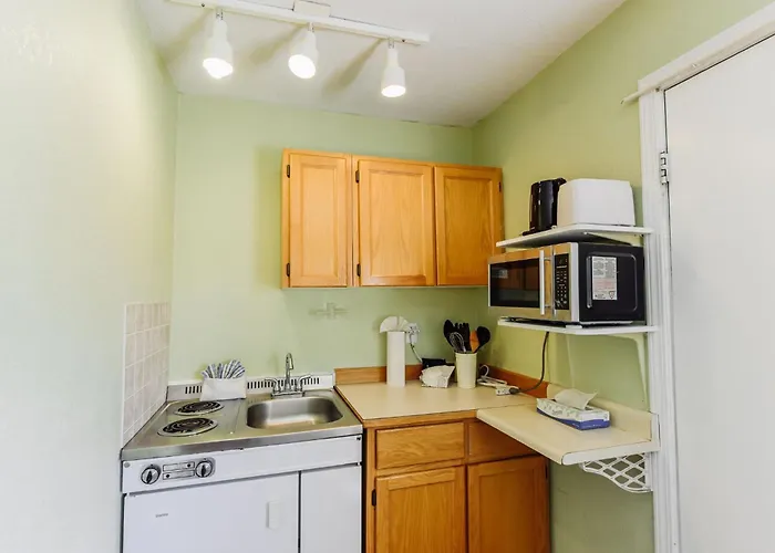 Suite 2 Green Gables Osoyoos 1 Bedroom Main Floor