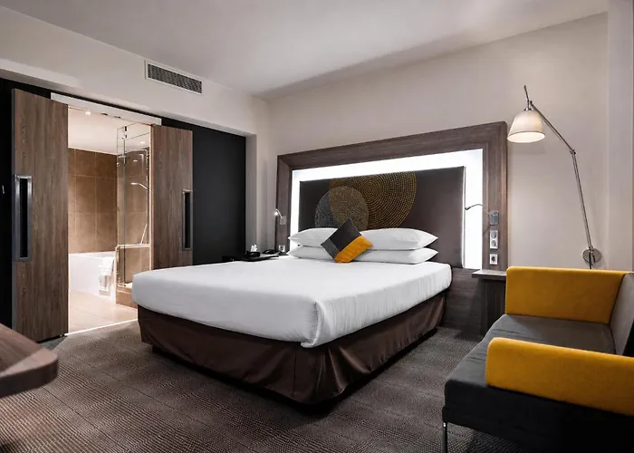 Rénéa Hotel