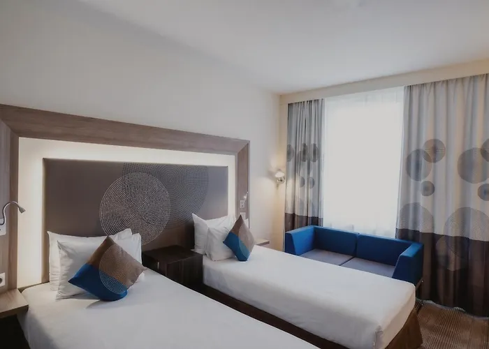 Rénéa Hotel