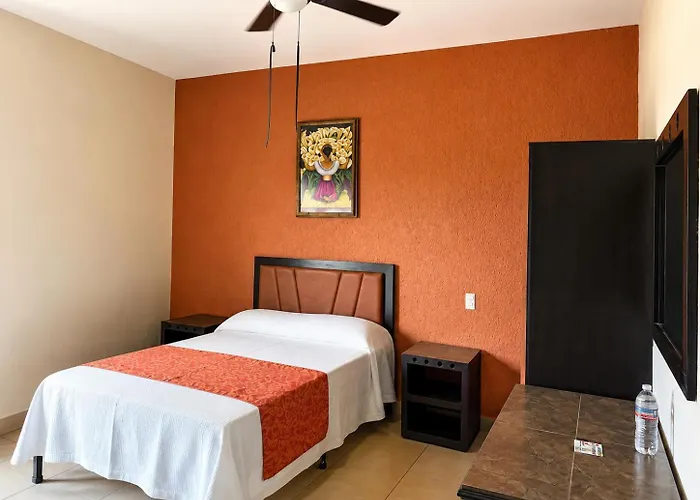 Hotel Valle Del Huajucar