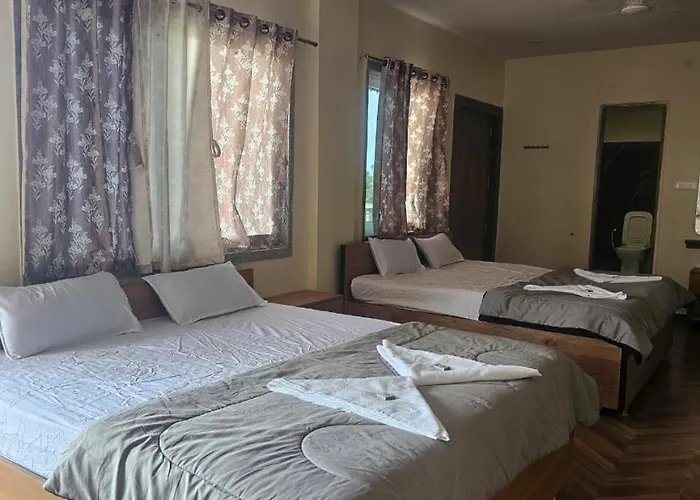 Hampi Rock-Inn