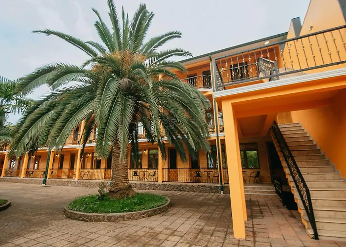 Villa Mirakula Kvariati