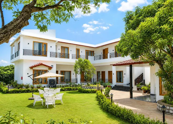 Gauri Hayat Corbett Retreat