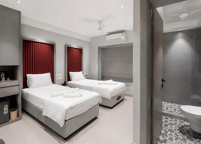 Mukut Mani Regency - The Bay Suites