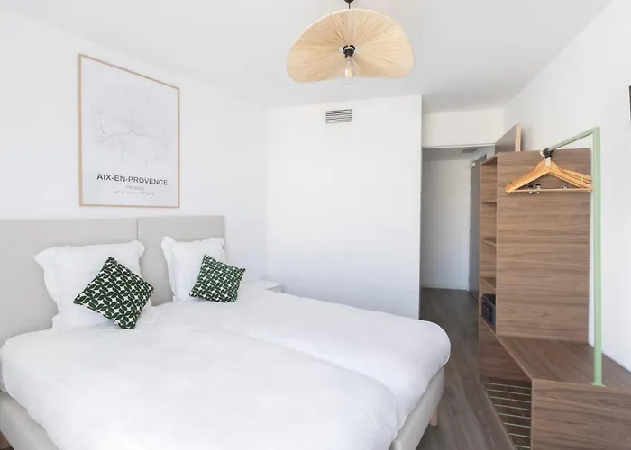 Ibis Styles Aix-En-Provence Universite