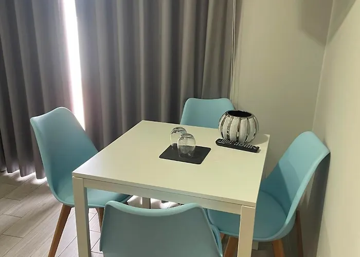 Villa B Suites And Rooms