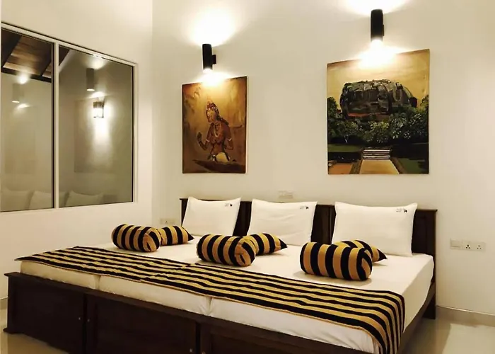 White House Habarana