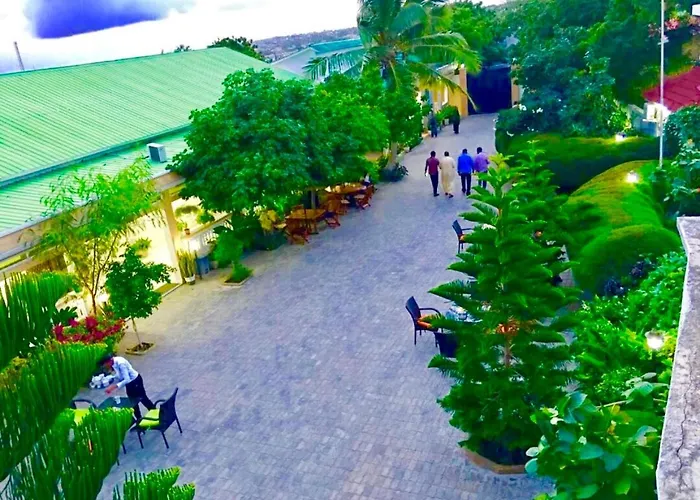 Green Paradise Hotel