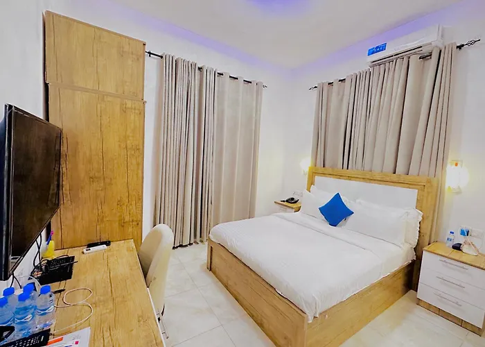 Green Paradise Hotel