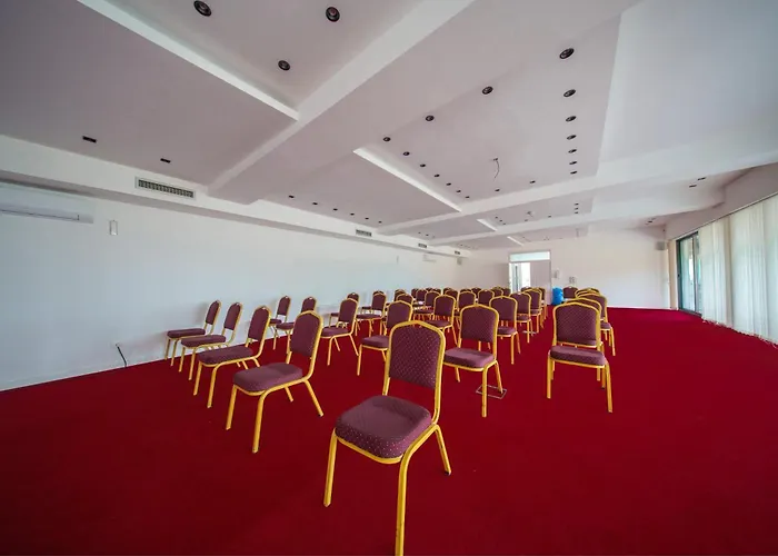 Princesha Gresa Hill Hotel