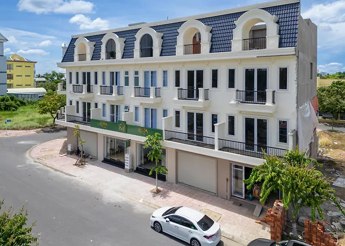 Luna Hotel