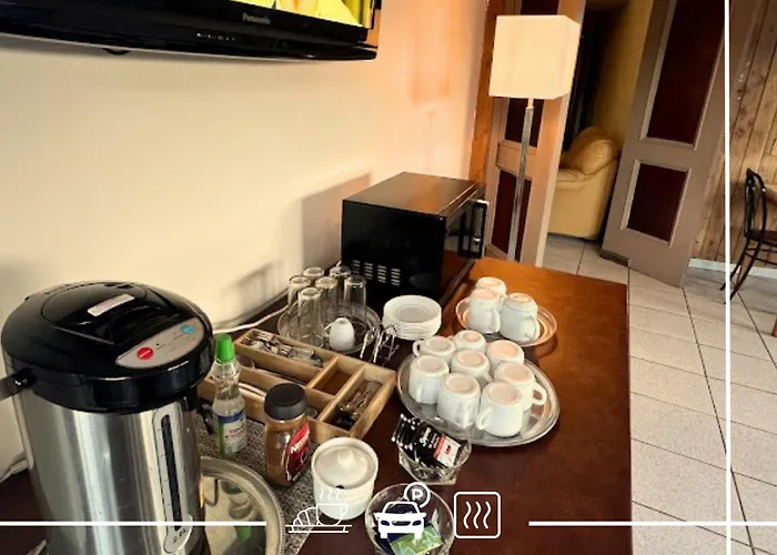 Hotel I Low Cost