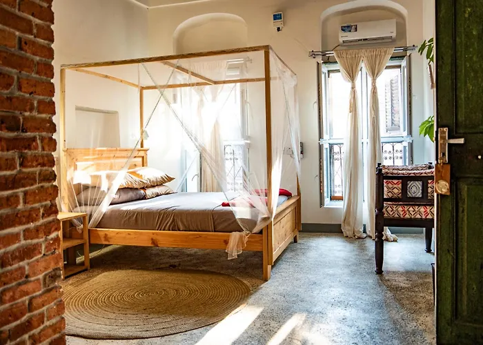 Old Stone Boutique Lodge