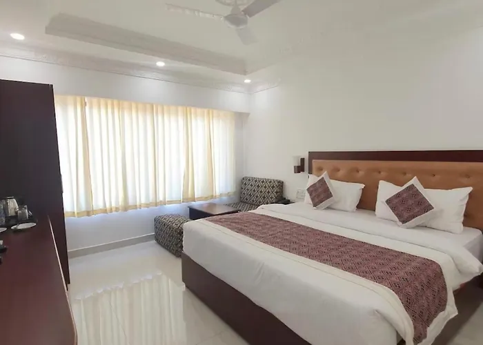 Hotel Lake View Khajuraho