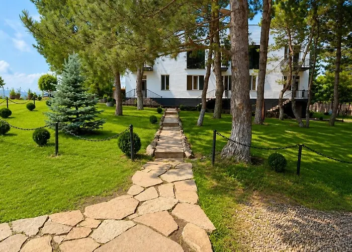 Sochi Resort-Pine Garden Boutique Hotel And Pool Stepanavan