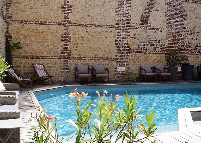 Le Trophée By M Hôtel Spa