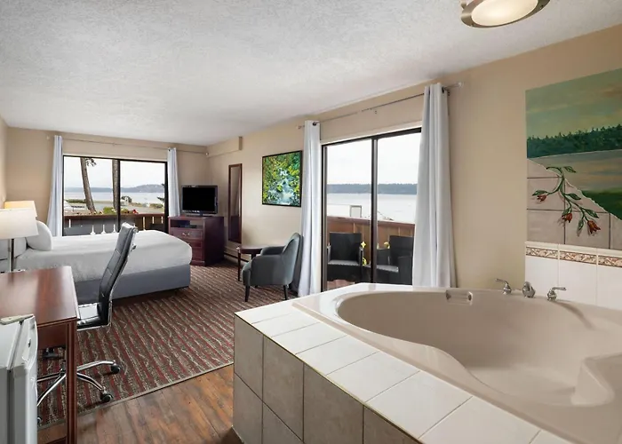 Ramada By Wyndham Campbell River