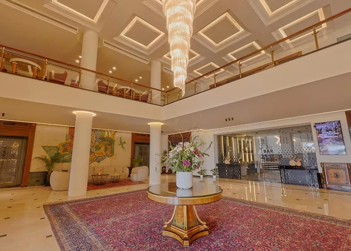 Riviera Hotel And Beach Lounge, Beirut