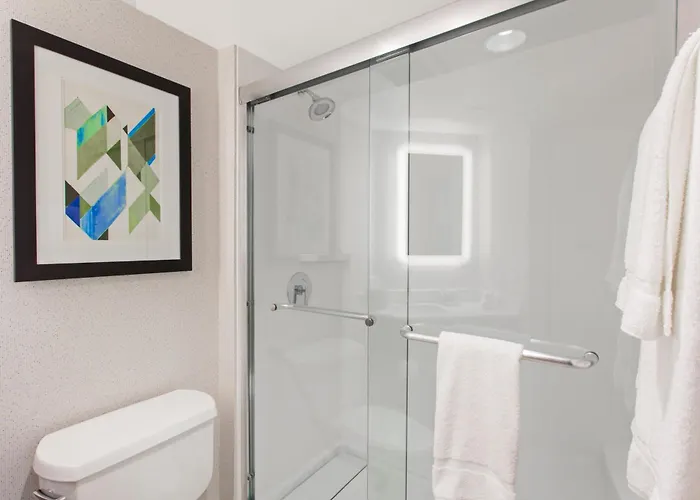 Holiday Inn Express West Los Angeles By Ihg
