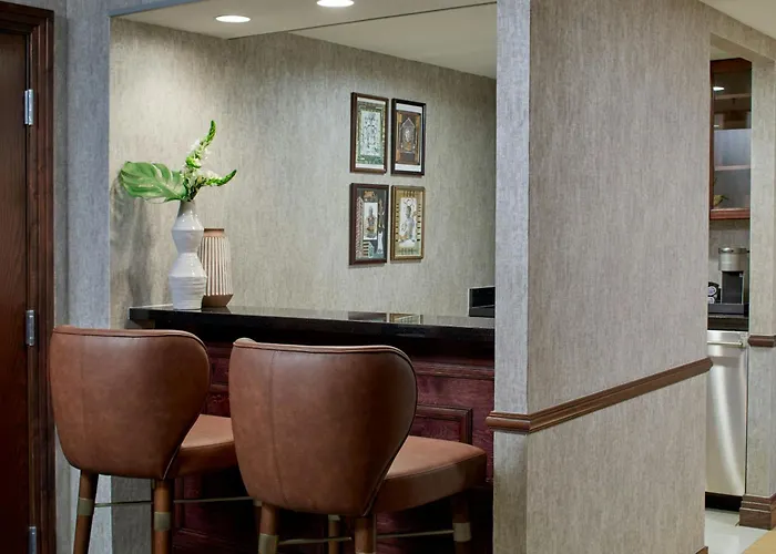 Renaissance Mobile Riverview Plaza Hotel