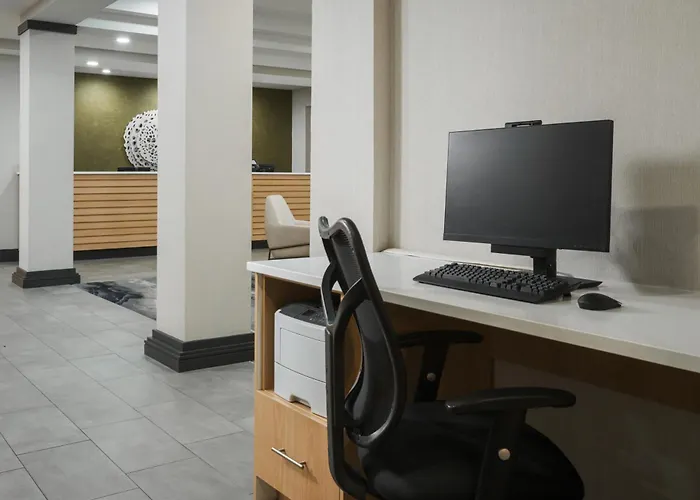 Fairfield Inn And Suites Cleveland