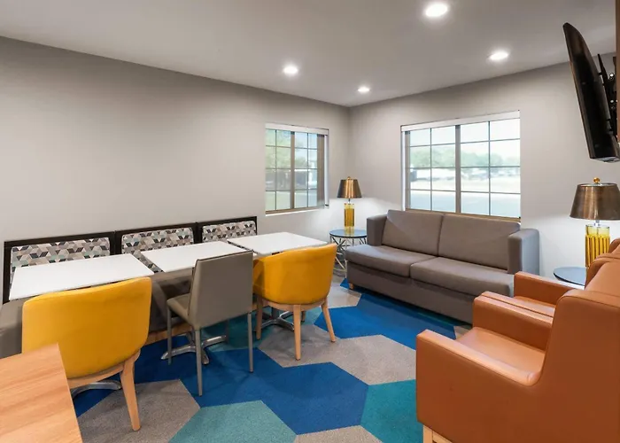 Microtel Inn & Suites By Wyndham Denver Airport