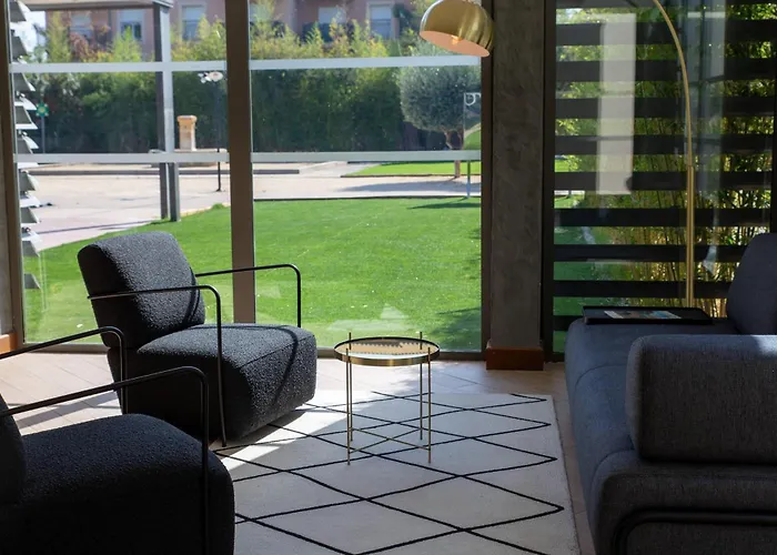Zenitude Hotel la Valadière, an Ascend Collection Hotel