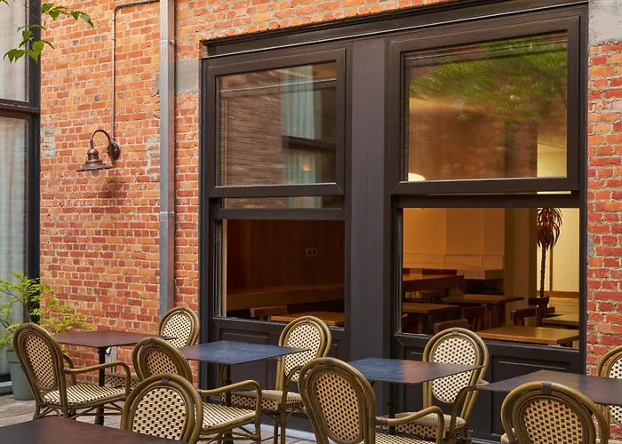 Latroupe Hotel Jardin Secret