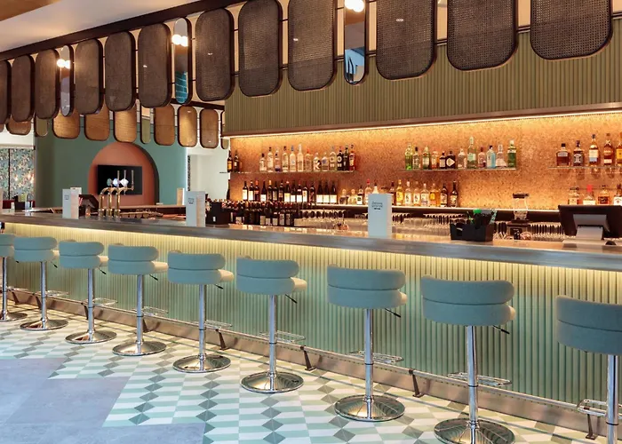 Holiday Inn London Heathrow - Bath Road By Ihg