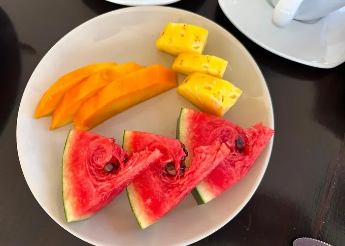 Bay Dreams Beach Hotel & Surf Camp