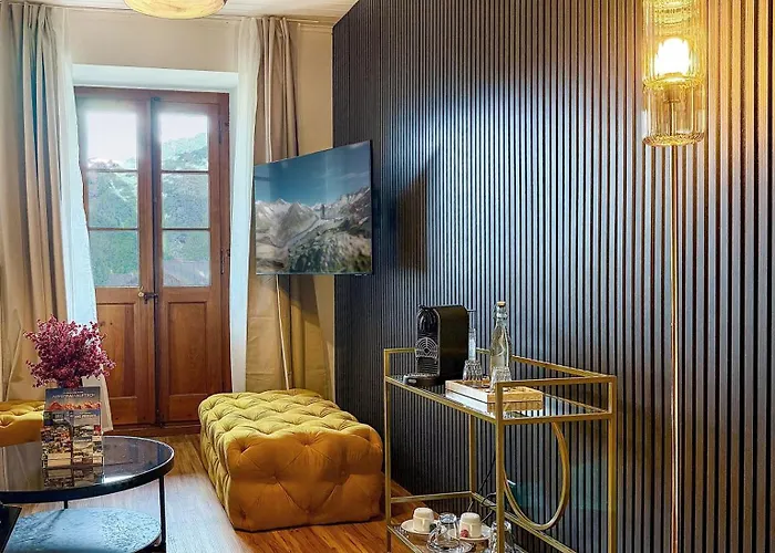 Du Glacier Boutique & Traditions Hotel