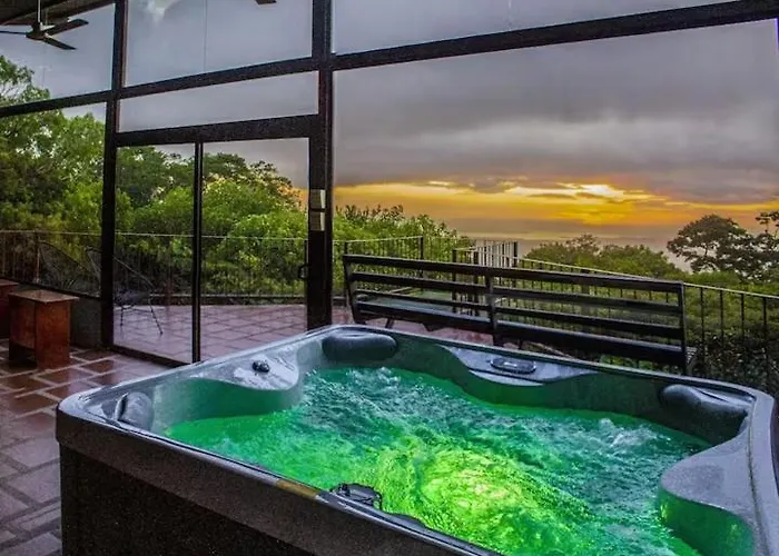Sunset Vista Lodge,Monteverde,Costa Rica.