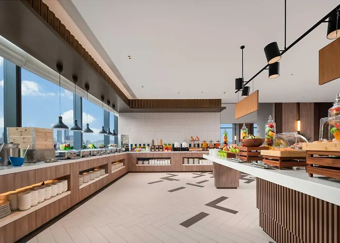 Holiday Inn Express Shenzhen Futian Center By Ihg