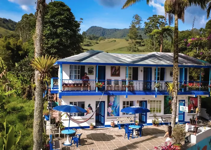 Vista Farallones Hostel
