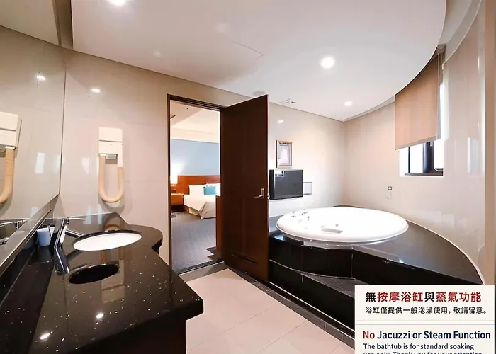 Via Hotel Breeze
