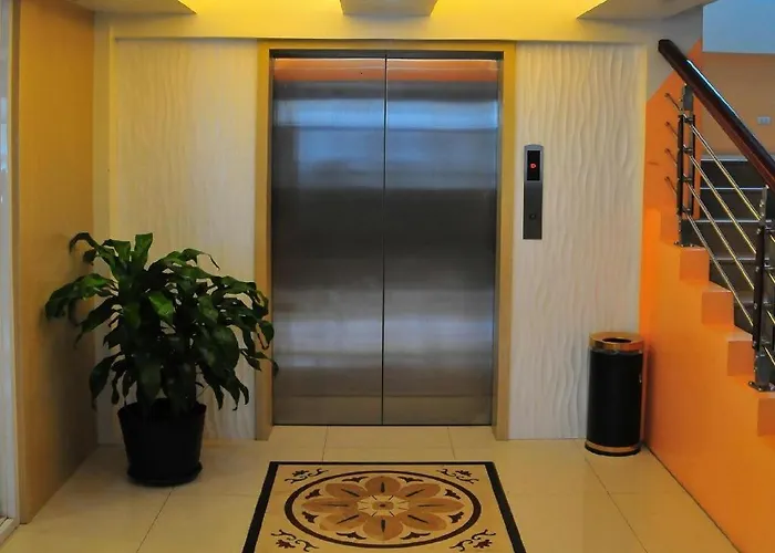 City Center Hotel