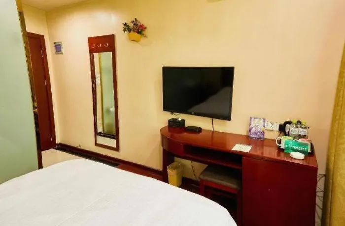 Greentree Inn Heze Mudan Road Bus Terminal Station Express Hotel