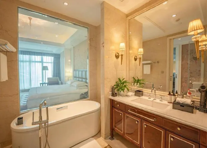Dongwu New Century Grand Hotel Huzhou