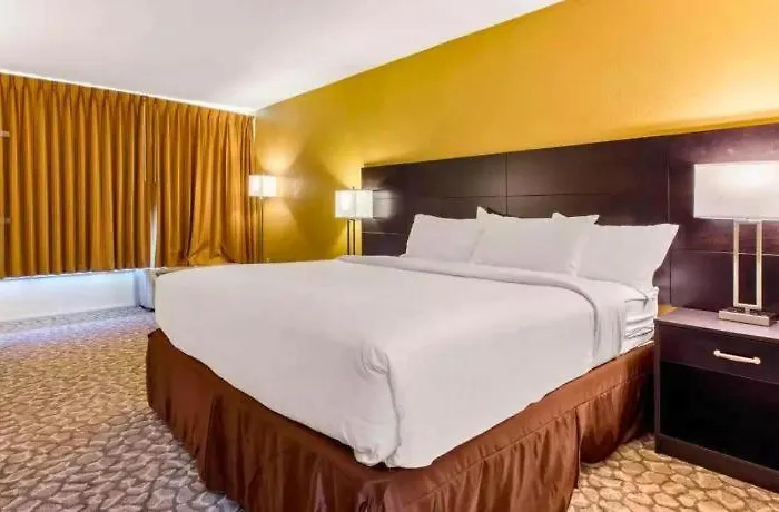 Ramada By Wyndham Santee I-95