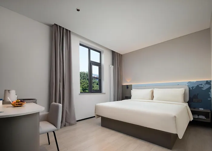 Atour Light Hotel Jinan The Laming Lake Scenic Area