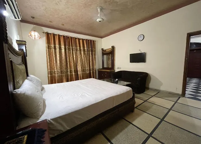 New Moon Soon Hotel