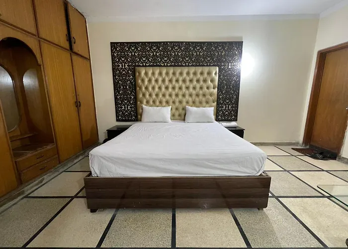 New Moon Soon Hotel