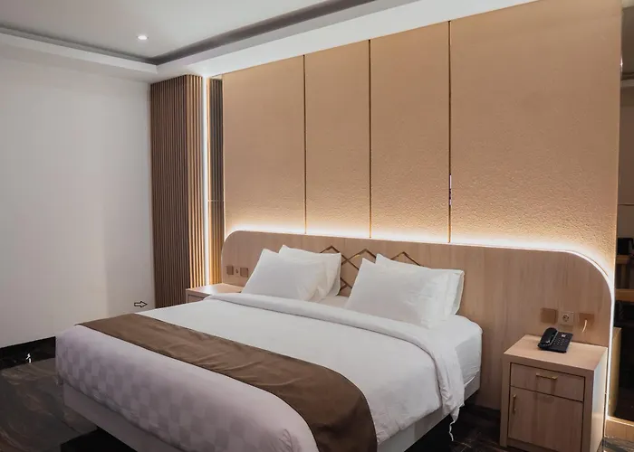Fahira Hotel Syariah Padang