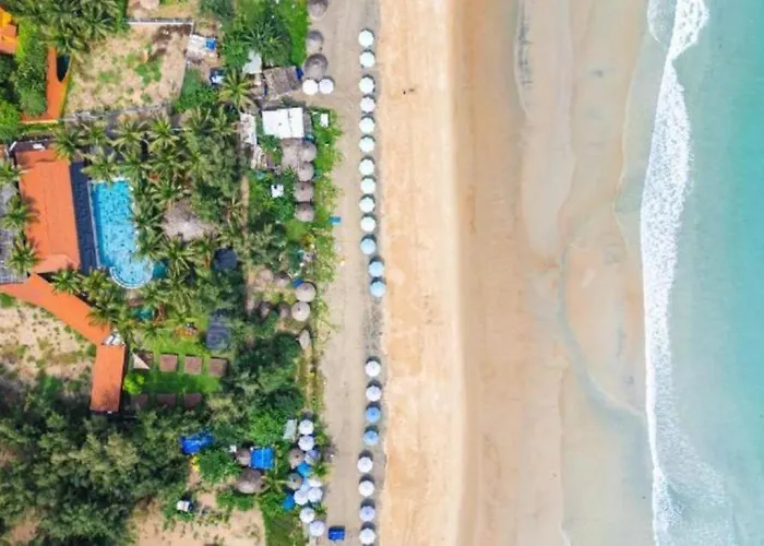 Hoianbang Beach Front Villa And Restaurant